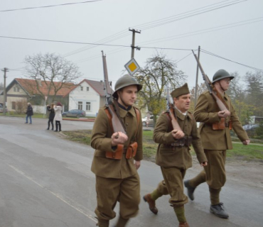 Slavnostní odhalení pamětní desky plk. Josefa Chvalovského,Podmoky