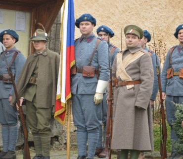 Slavnostní odhalení pamětní desky plk. Josefa Chvalovského,Podmoky