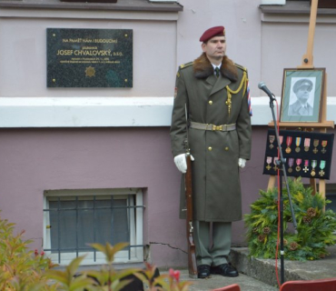 Slavnostní odhalení pamětní desky plk. Josefa Chvalovského,Podmoky