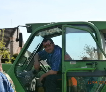Stavění máje a čarodejnice