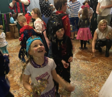 Maškarní karneval