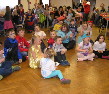 Maškarní karneval